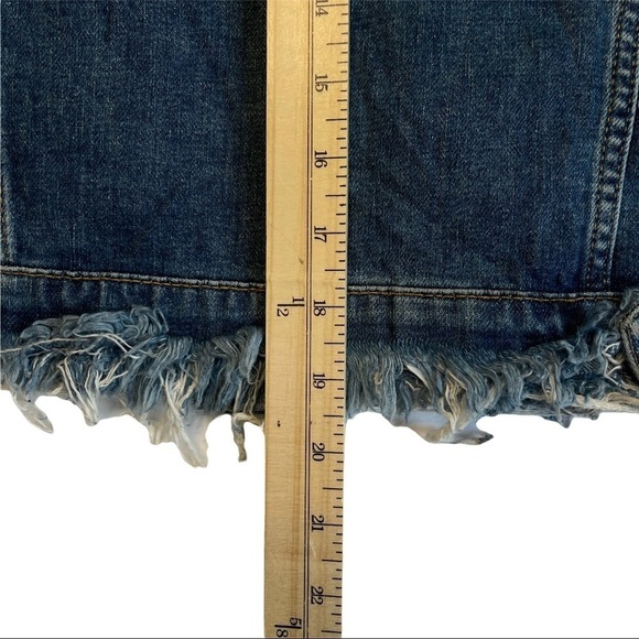 Hudson Size Medium Garrison Cropped Blue Jean Denim Distressed Ripped Jacket - Picture 11 of 13